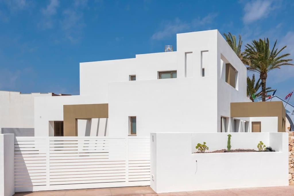 Villa Noka Cala'N Blanes  Extérieur photo